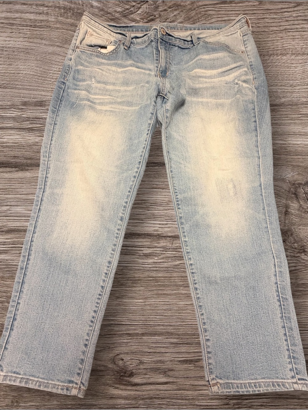 Old Navy Jeans 16 Regular Light Wash Distressed Straight Leg Y2K Denim